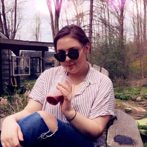 Meet your Posher, Alex - Picture 8 of 10